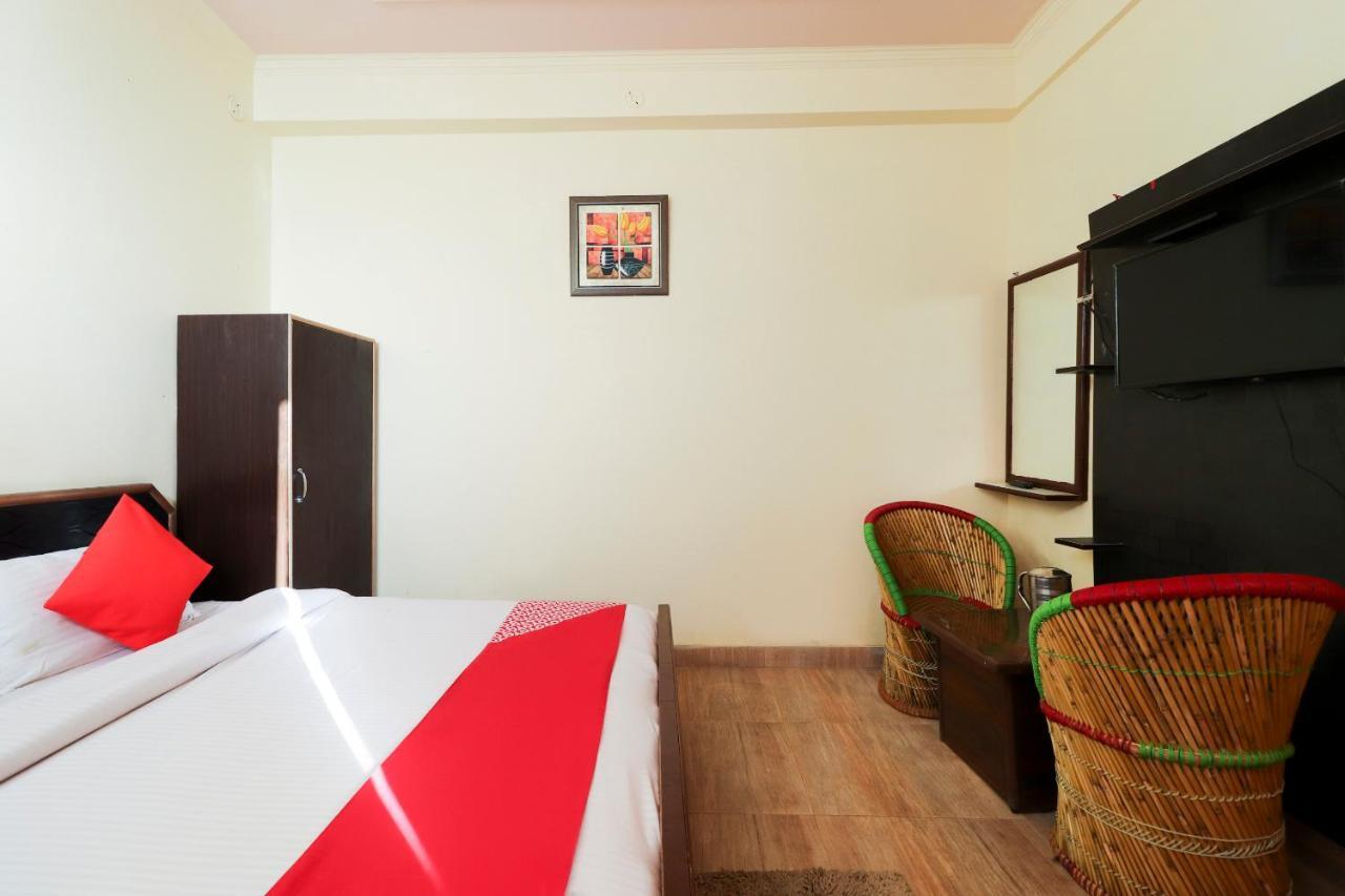 Silver Dew Resorts And Restaurant Dhanaulti Exterior foto