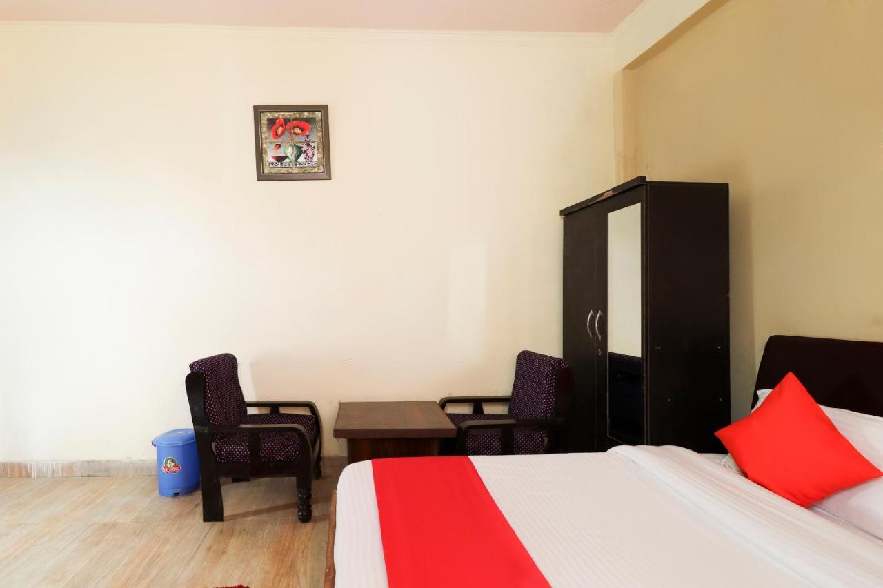 Silver Dew Resorts And Restaurant Dhanaulti Exterior foto